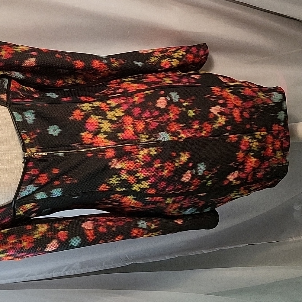 Guess Floral Mini Dress w/Leather Trim - Picture 7 of 10
